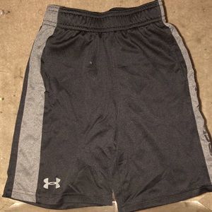 Under Armour Shorts Size 6 Black